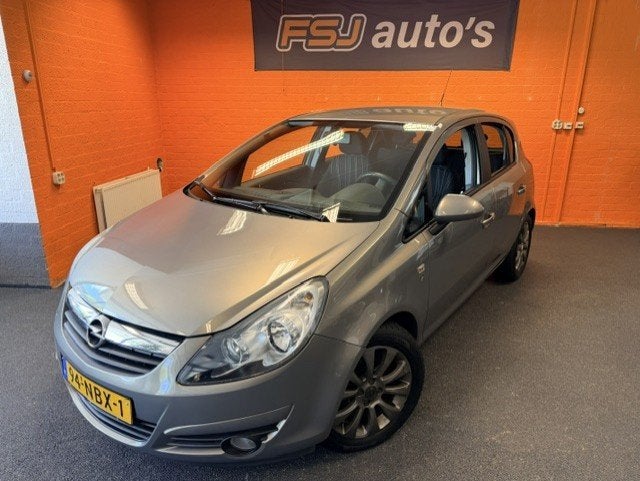 Opel Corsa 1.2 16V / 5 DEURS / '111' EDITION / CARPLAY!, Auto's, Voorwielaandrijving, Euro 5, Gebruikt, Zwart