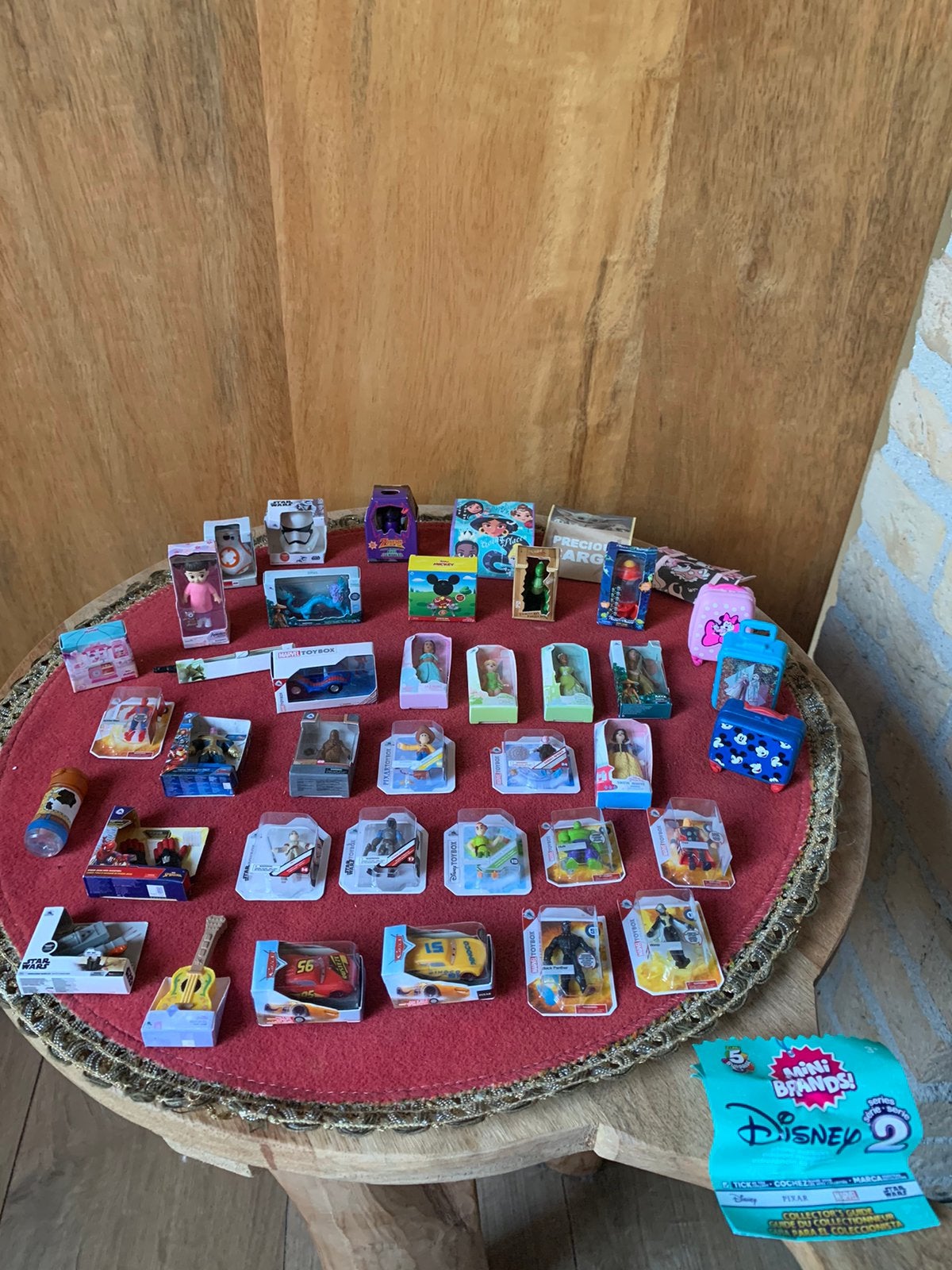 Mini Brands Disney 2, Verzamelen, Poppetjes en Figuurtjes, Verzenden, Zo goed als nieuw