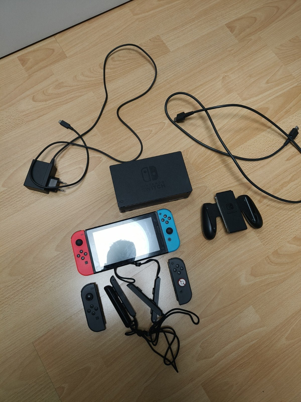 Nintendo Switch met Joy-Cons en accessoires, Ophalen of Verzenden, Gebruikt, Met 2 controllers, Switch Original