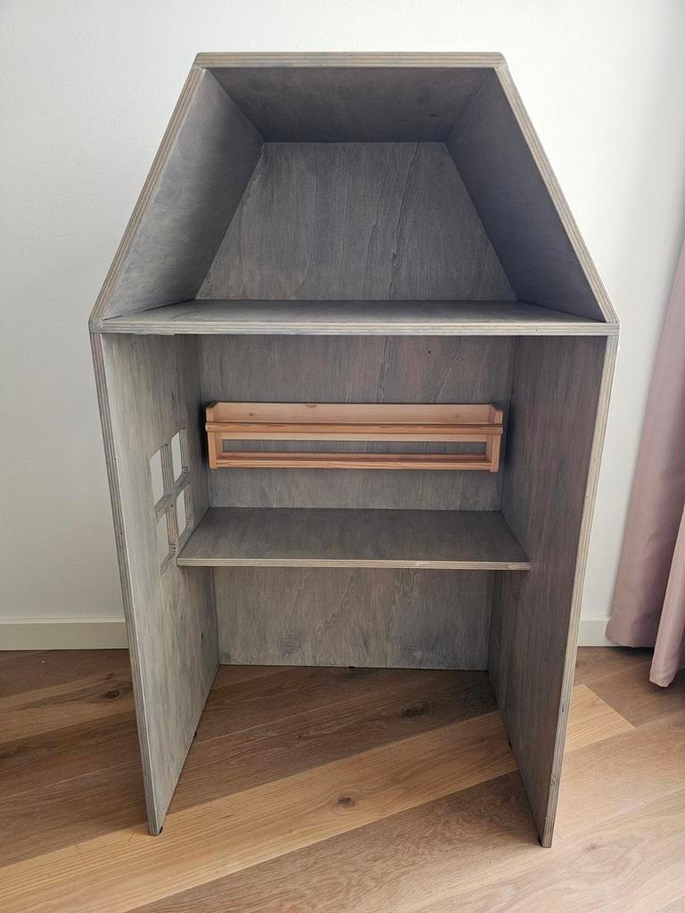 Handgemaakt houten speelhuisje voor uren speelplezier, Ophalen