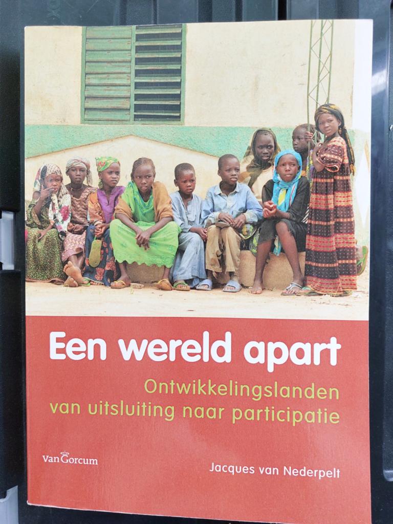 Jacques van Nederpelt - Een wereld apart, Boeken, Wetenschap, Zo goed als nieuw, Ophalen of Verzenden