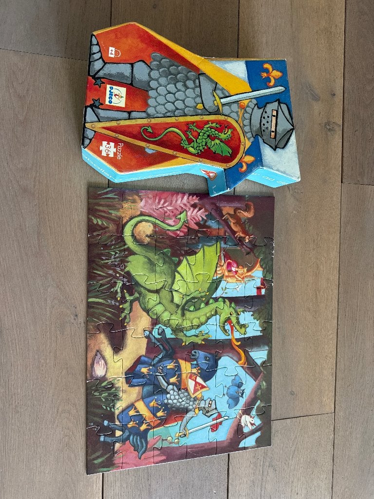 Djeco ridder en draak puzzel, Ophalen, 10 tot 50 stukjes, Gebruikt, 4 tot 6 jaar