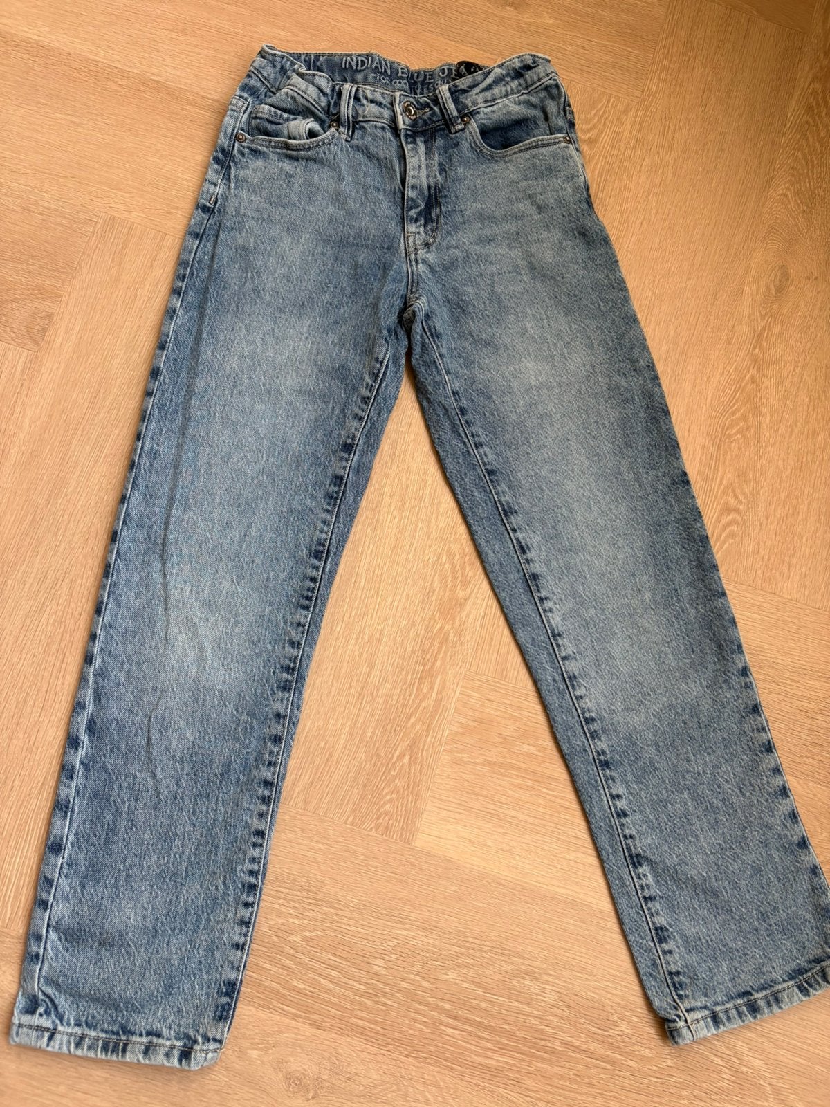 Spijkerbroek Indian Bleu Jeans 152, Kinderen en Baby's, Kinderkleding | Maat 152, Ophalen, Gebruikt, Jongen, Broek