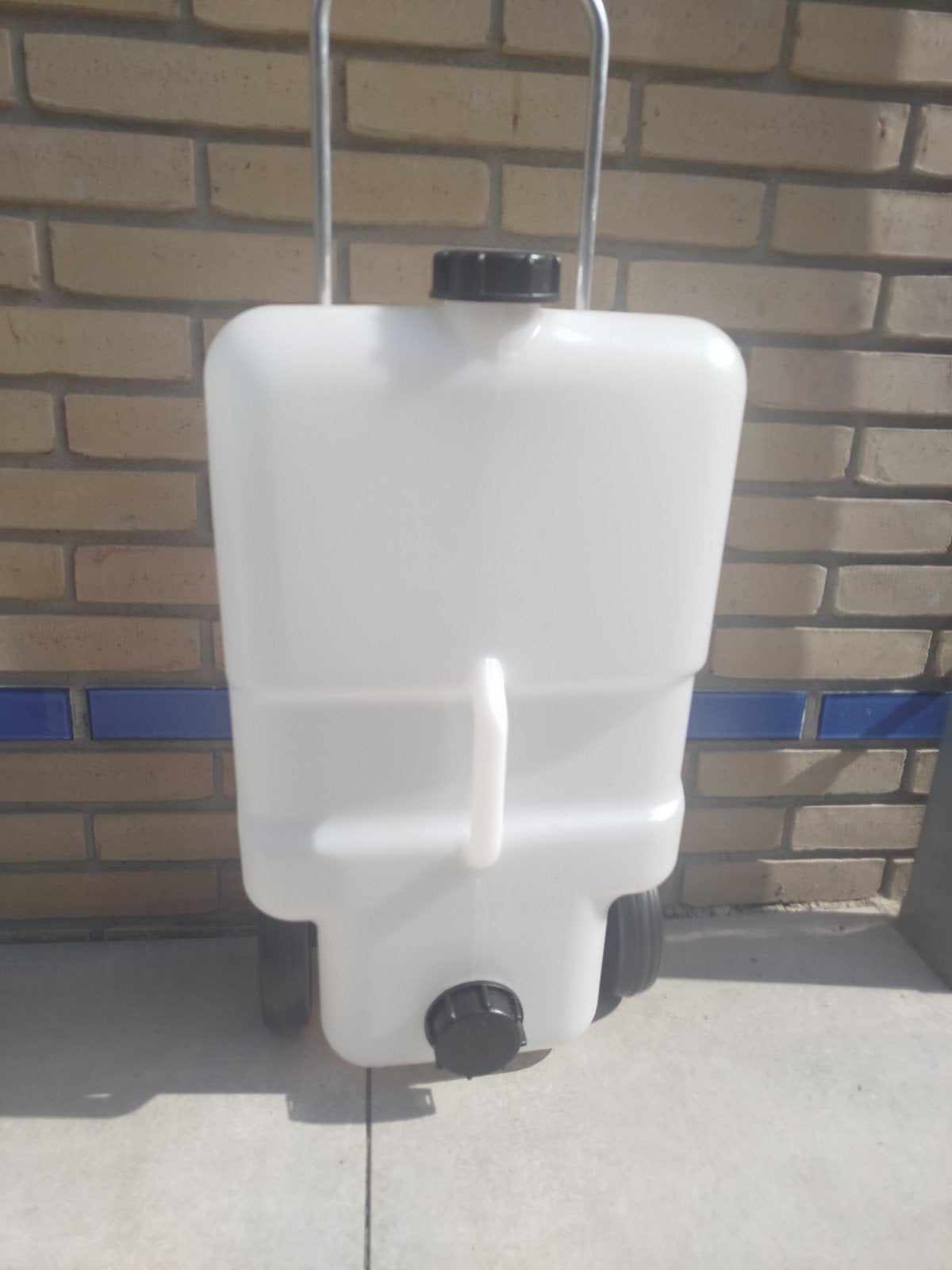 Hobby afvalwatertank op wielen - 25 liter, Caravans en Kamperen, Caravan accessoires, Gebruikt, Ophalen of Verzenden