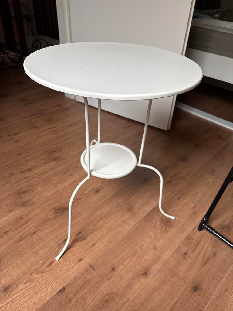 IKEA bijzettafel wit metaal - Goede staat, Ophalen, Gebruikt, Metaal of Aluminium, Rond
