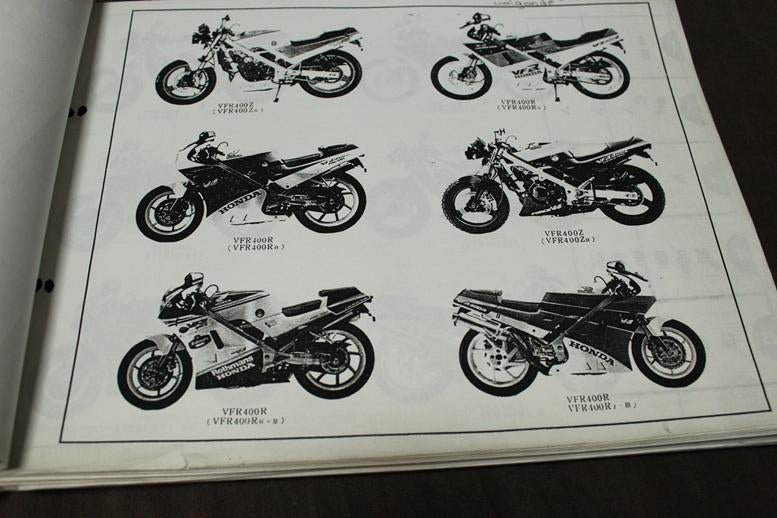 Honda VFR400 R Z 1988 motorcycle parts list VFR 400, Motoren, Ophalen of Verzenden, Honda