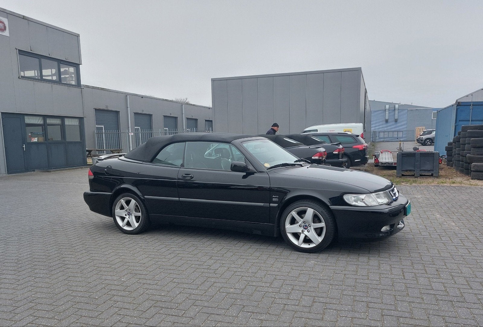 Saab 9-3 Cabrio Aero 2.3T  37000km gelopen bj,'01, Auto's, Saab, Voorwielaandrijving, Zwart, 4 cilinders, 4 stoelen