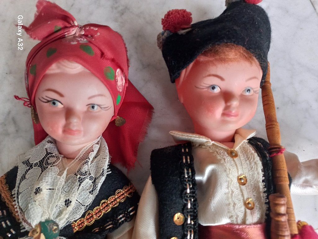 Sierpop paartje uit Catalonië pop in Catalaanse klederdracht, Verzamelen, Poppen, Ophalen of Verzenden, Gebruikt, Pop