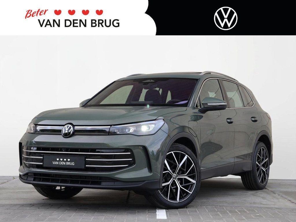Volkswagen Tiguan 1.5 eHybrid Elegance 204PK DSG | Panoramad