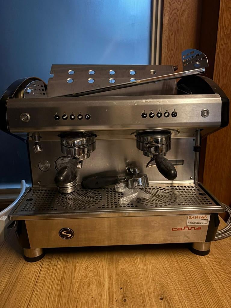 Koffieapparaat - Functioneert, nieuwe watertoevoer nodig, Witgoed en Apparatuur, Ophalen, Gebruikt, 10 kopjes of meer, Koffiemachine