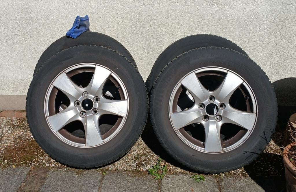 Volvo 16 inch velgen met Continental winterbanden 225/55 R16, Auto-onderdelen, Banden en Velgen, Ophalen, Gebruikt, 16 inch, Banden en Velgen