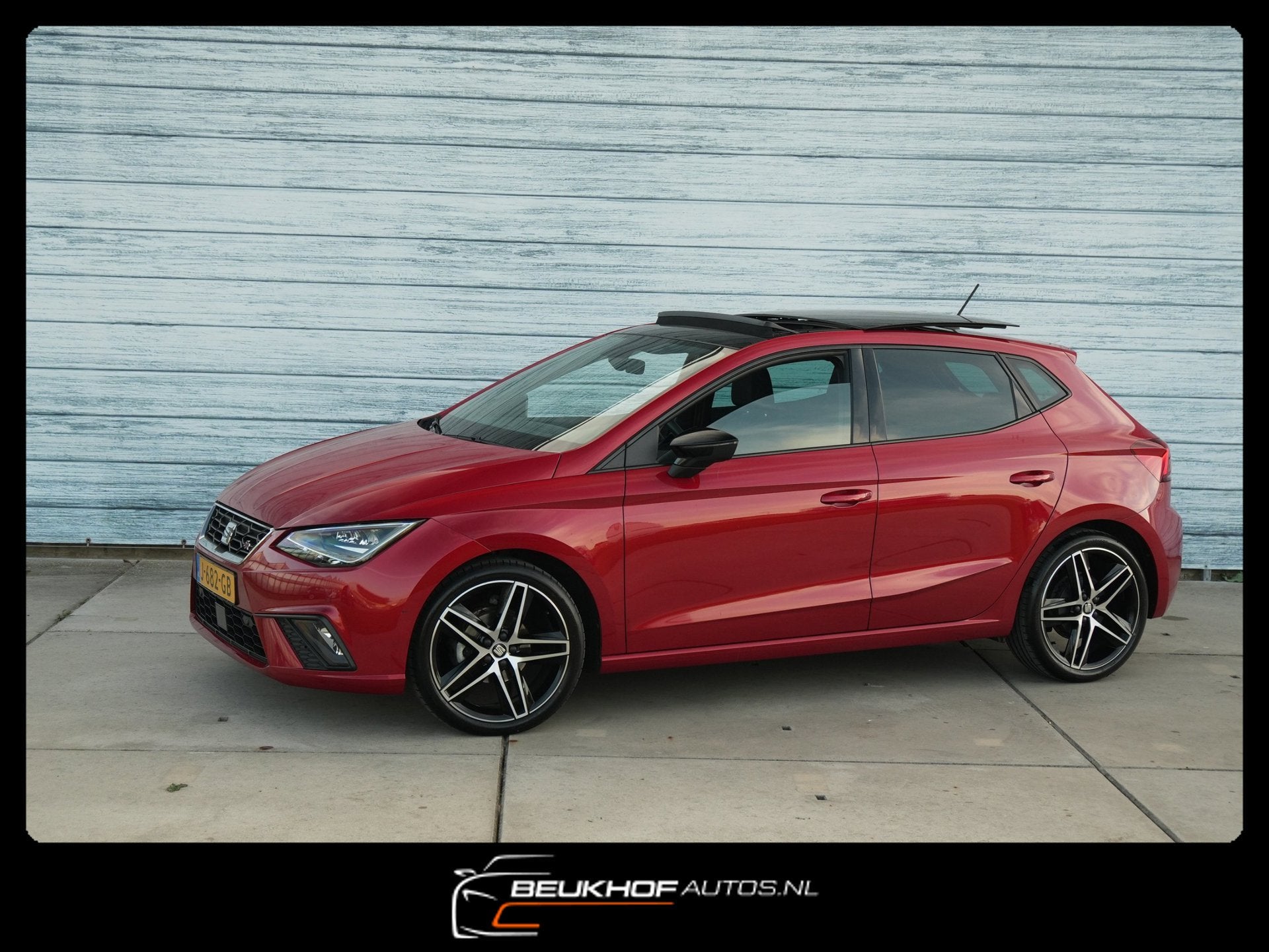Seat Ibiza 1.0 TSI FR Business Beats Camera Pano Carplay, Auto's, Voorwielaandrijving, Dealer onderhouden, Stof, 95 pk