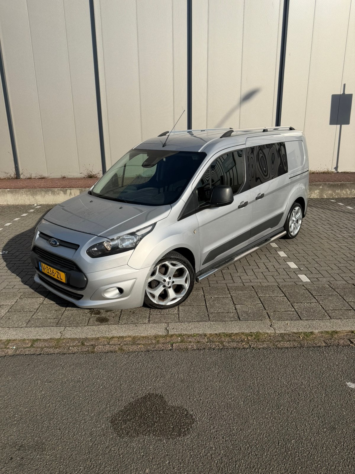 Ford Transit Connect 1.6 Tdci 85KW 2016, Auto's, Voorwielaandrijving, Euro 5, Stof, Zwart