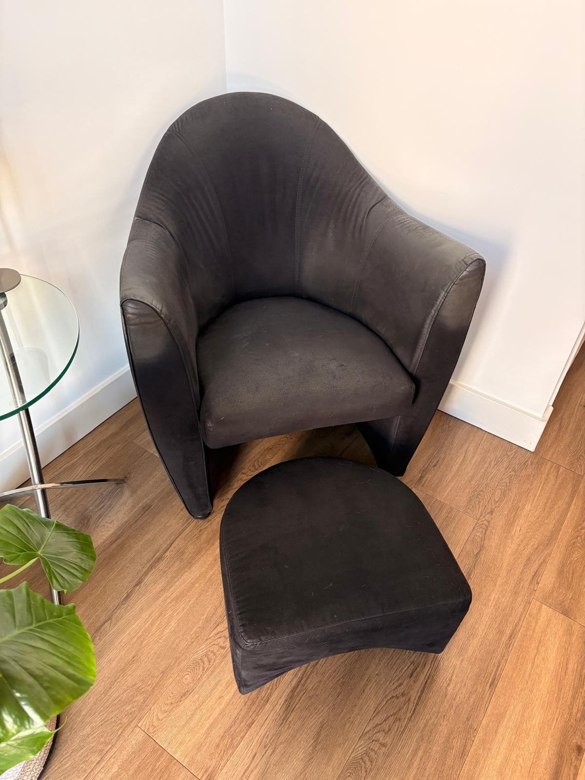 Leolux fauteuil met poef - Zwart, Ophalen, Gebruikt, 75 tot 100 cm, 75 tot 100 cm