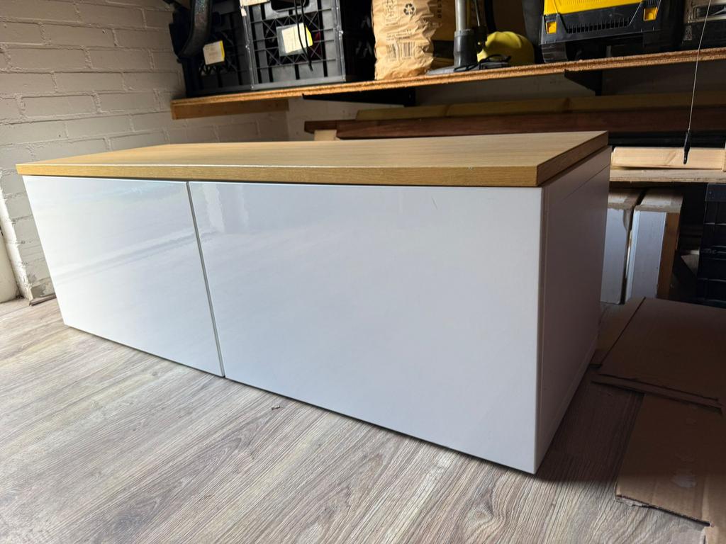 Kast ikea Besta, Huis en Inrichting, Kasten | Kledingkasten, 100 tot 150 cm, Ophalen of Verzenden, Zo goed als nieuw, Minder dan 100 cm