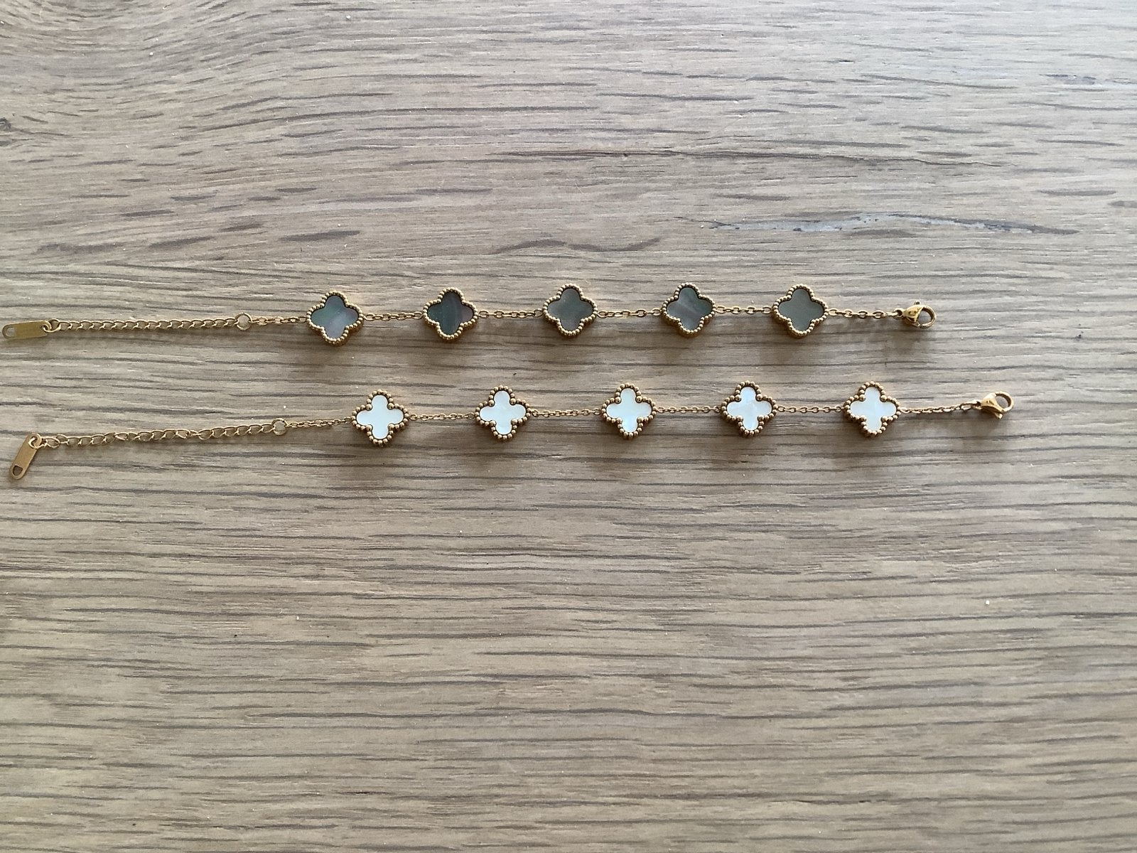 Van Cleef & Arpels stijl armband met parelmoer, Sieraden, Tassen en Uiterlijk, Ophalen of Verzenden, Zo goed als nieuw, Goud, Overige materialen
