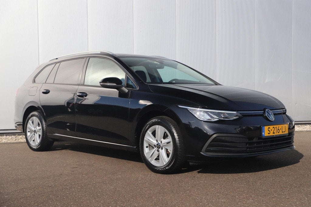 Volkswagen Golf Variant 1.0 eTSI Life Automaat Virtual Cockp, Auto's, Volkswagen, Stof, Gebruikt, Met garantie (alle), Zwart