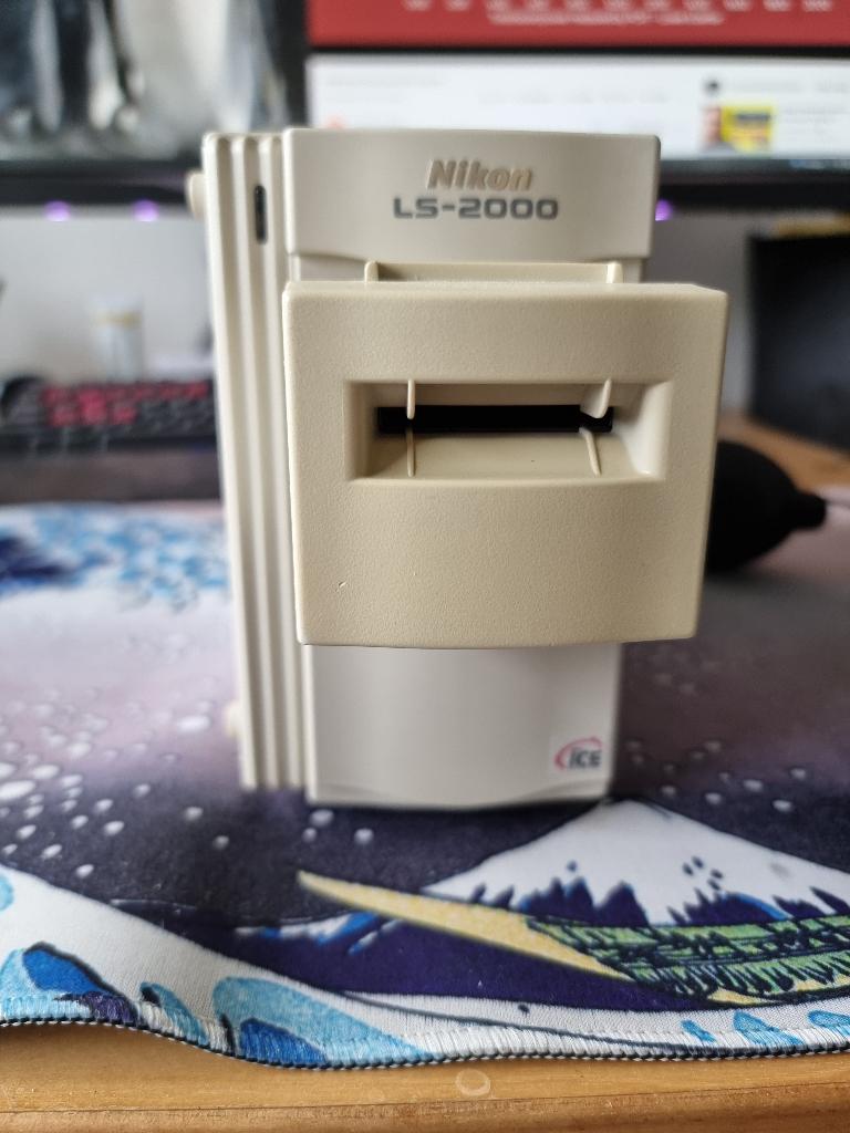 Nikon Coolscan LS-2000 incl PCIe SCSI kaart en SCSI kabel, Diascanner, Gebruikt, Nikon, MacOS
