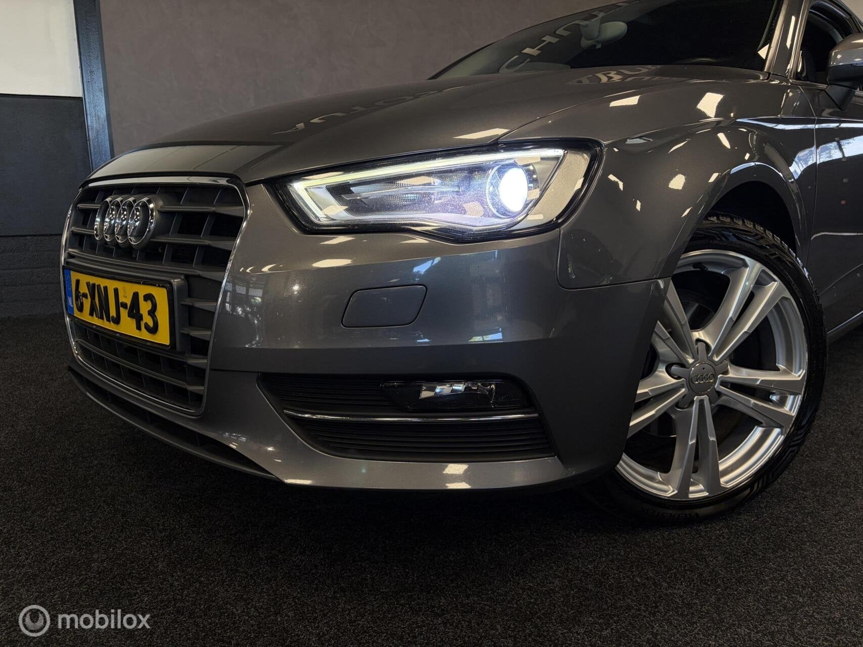 Audi A3 1.4 TFSI Ambition Pro Line S STOELVERW / NAVI / CLIM, Voorwielaandrijving, Euro 5, Stof, Zwart