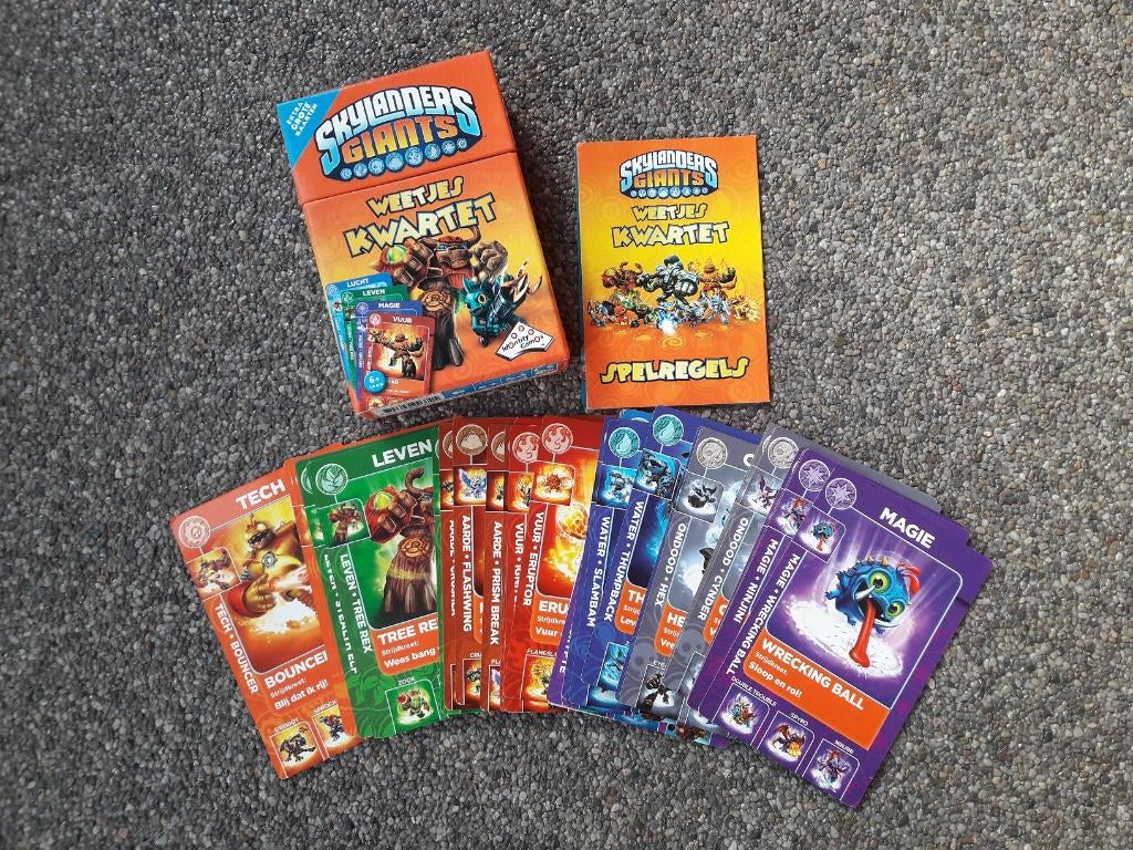 Kwartet Skylanders weetjes - Identity games, Ophalen of Verzenden, Zo goed als nieuw, Kwartet(ten)