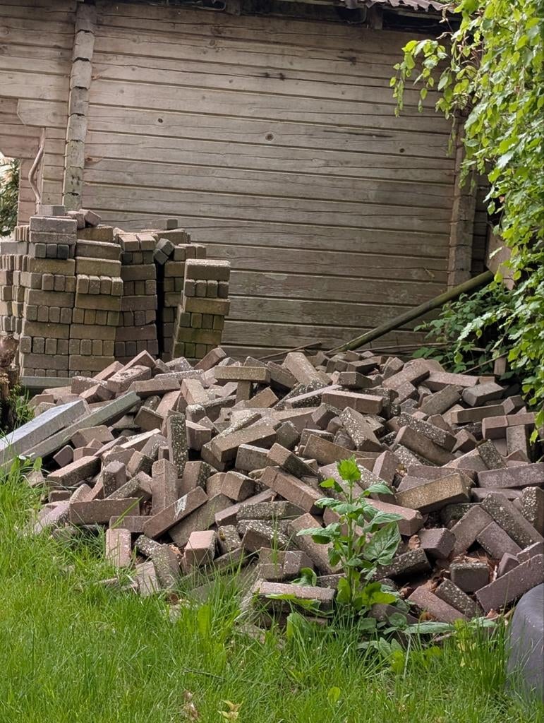 De wereld aan waaltjes. Minimaal 400 stuks maten 20 x 5 cm., Tuin en Terras, Ophalen, Beton, Klinkers