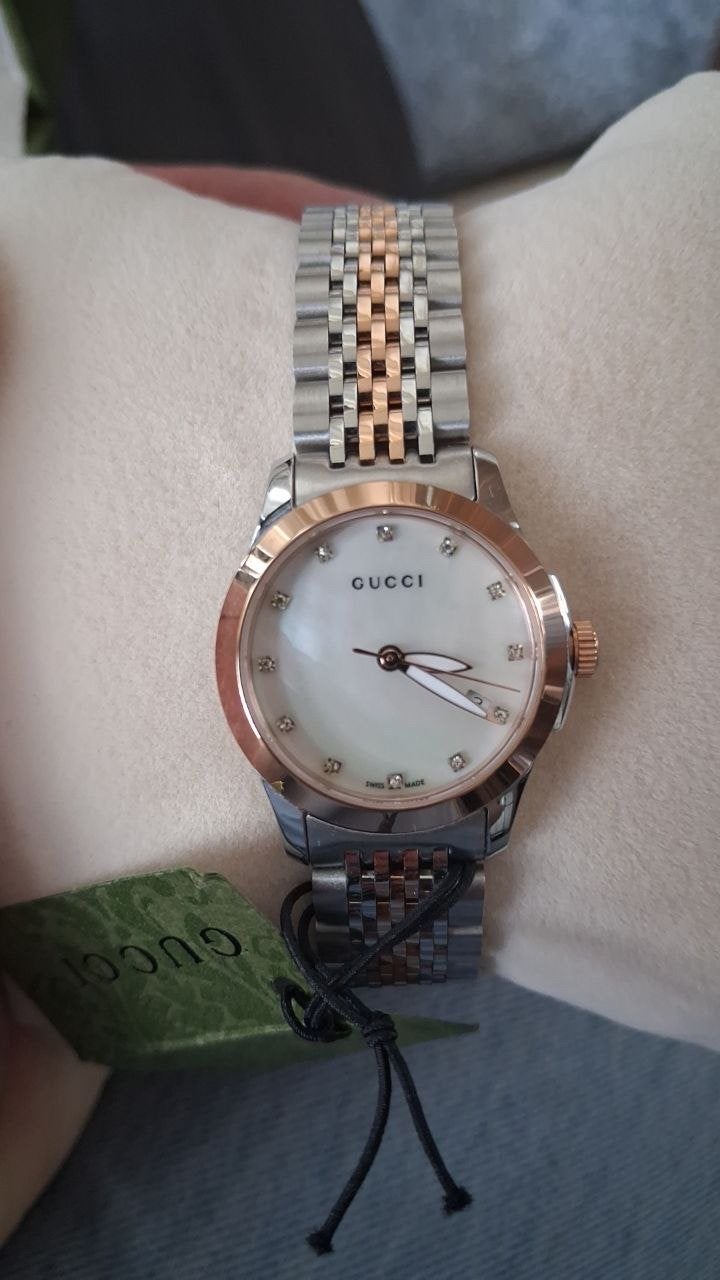 Gucci Polshorloge - Zo goed als nieuw, Staal, Polshorloge, Zo goed als nieuw, Met strass