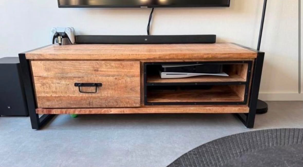 (MOET WEG) Mangohouten tv-meubel met lade en opbergvakken, Zo goed als nieuw, Minder dan 100 cm, Overige houtsoorten, 50 tot 75 cm