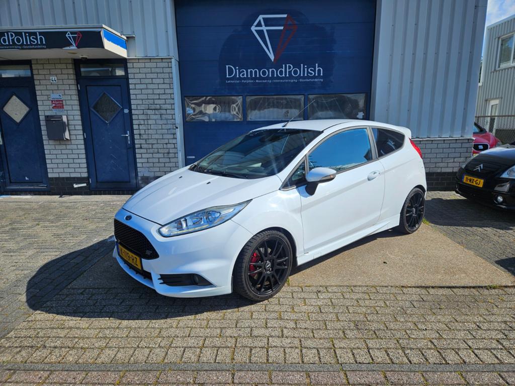 Ford Fiesta ST-2 | Dealeronderhouden | 182PK | Recaro, Voorwielaandrijving, 1596 cc, 1063 kg, USB