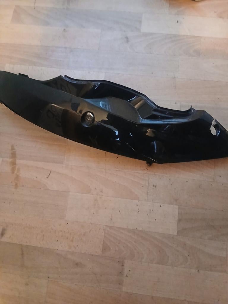 Peugeot v clic achterkap rechts, Ophalen of Verzenden, Gebruikt, Kap, Peugeot