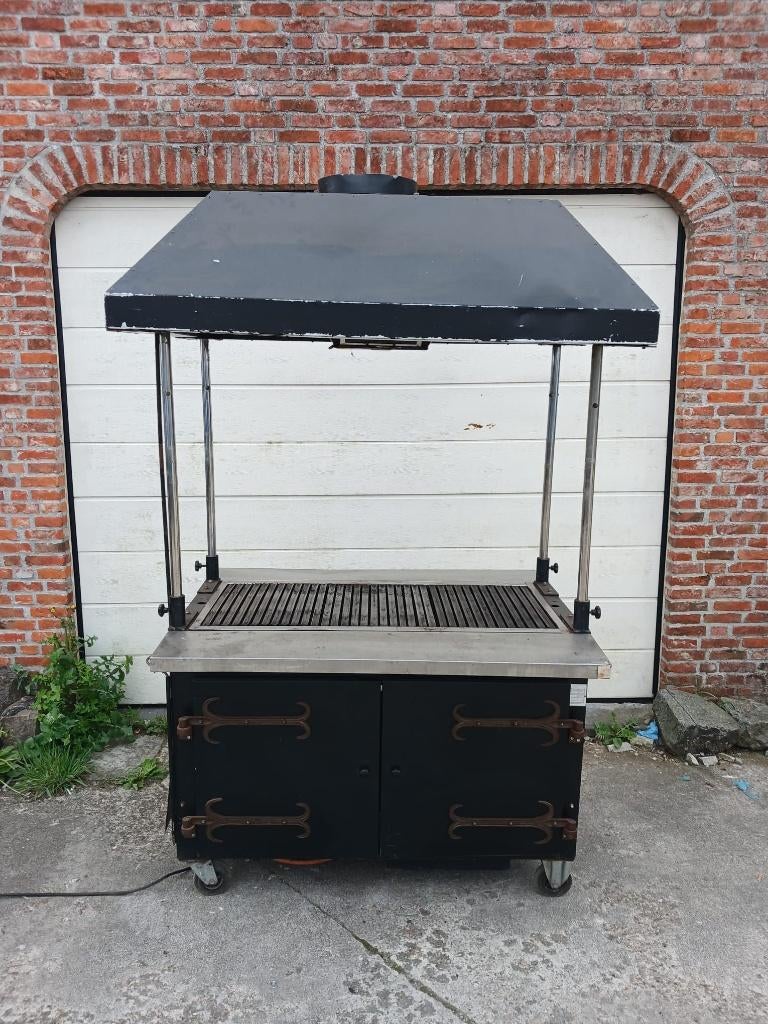 Professionele gas, lava steen barbecue op wielen, Ophalen, Gebruikt