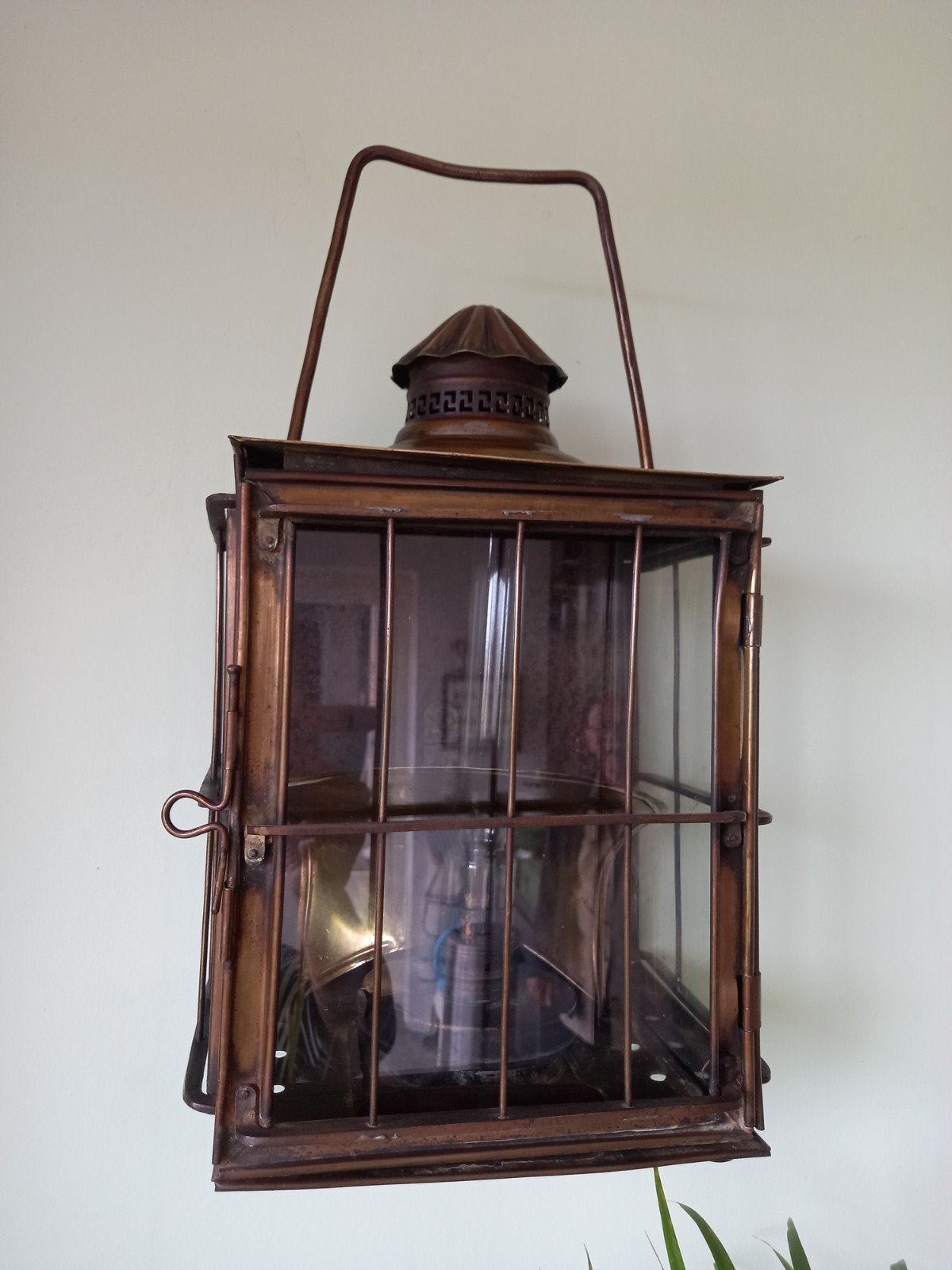 Antieke koperen olielamp, Ophalen
