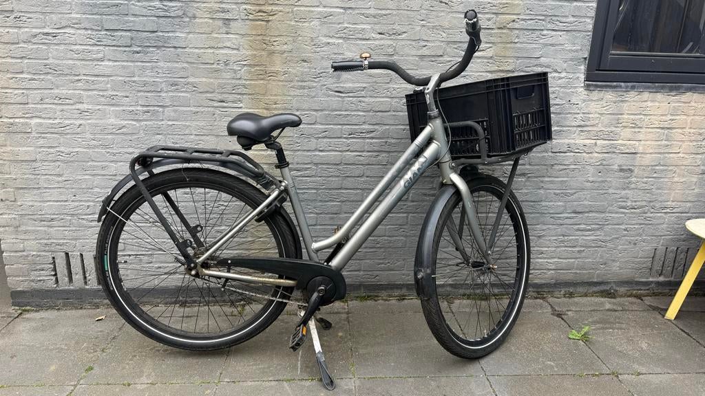Giant Damesfiets met lage instap en mand, Fietsen en Brommers, Fietsen | Dames | Damesfietsen, Ophalen, Terugtraprem, Giant, 53 tot 56 cm