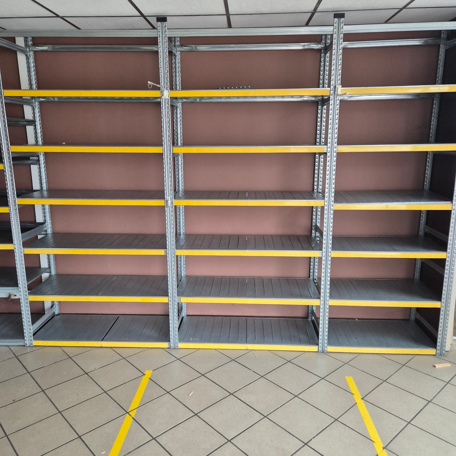 aluminium stellingen/rekken zo goed als nieuw, Ophalen