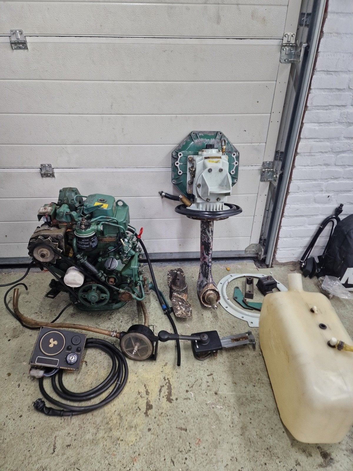 Volvo Penta 2001 1-cilinder met Saildrive 120SB, Watersport en Boten, Bootonderdelen, Ophalen, Gebruikt, Motor en Techniek, Zeilboot of Motorboot