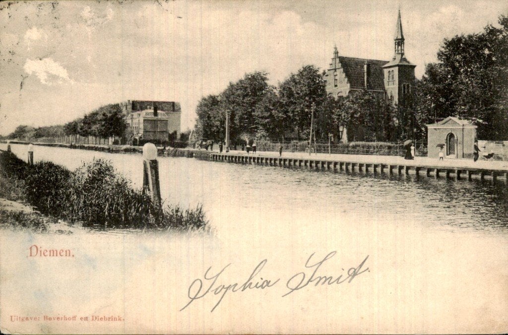 Diemen - Kerk aan de kade - Kanaalzicht, Ophalen of Verzenden, Voor 1920, Gelopen, Noord-Holland