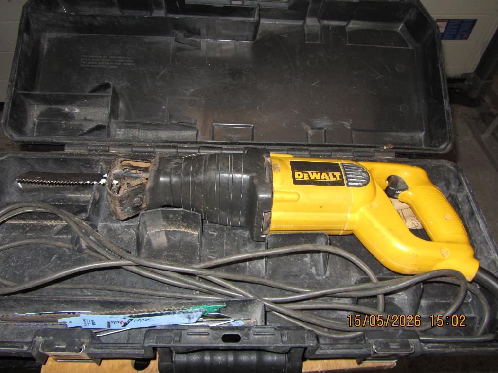 Reciprozaag DeWalt, Ophalen, Gebruikt, DeWalt, 70 mm of meer
