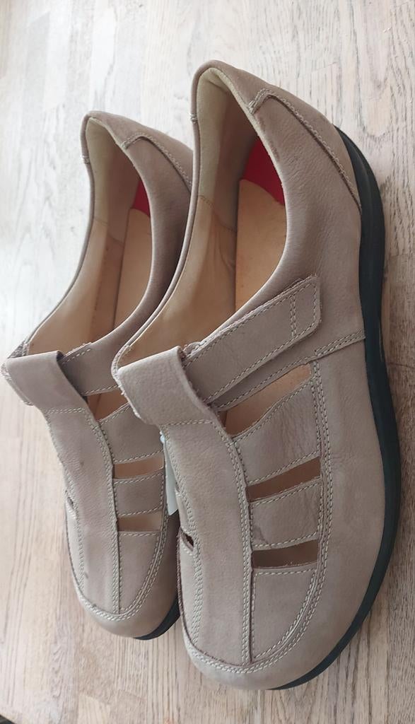 Helvesko comfortabele sandalen/instappers, maat 38, Helvesko, Beige, Zo goed als nieuw, Sandalen of Muiltjes