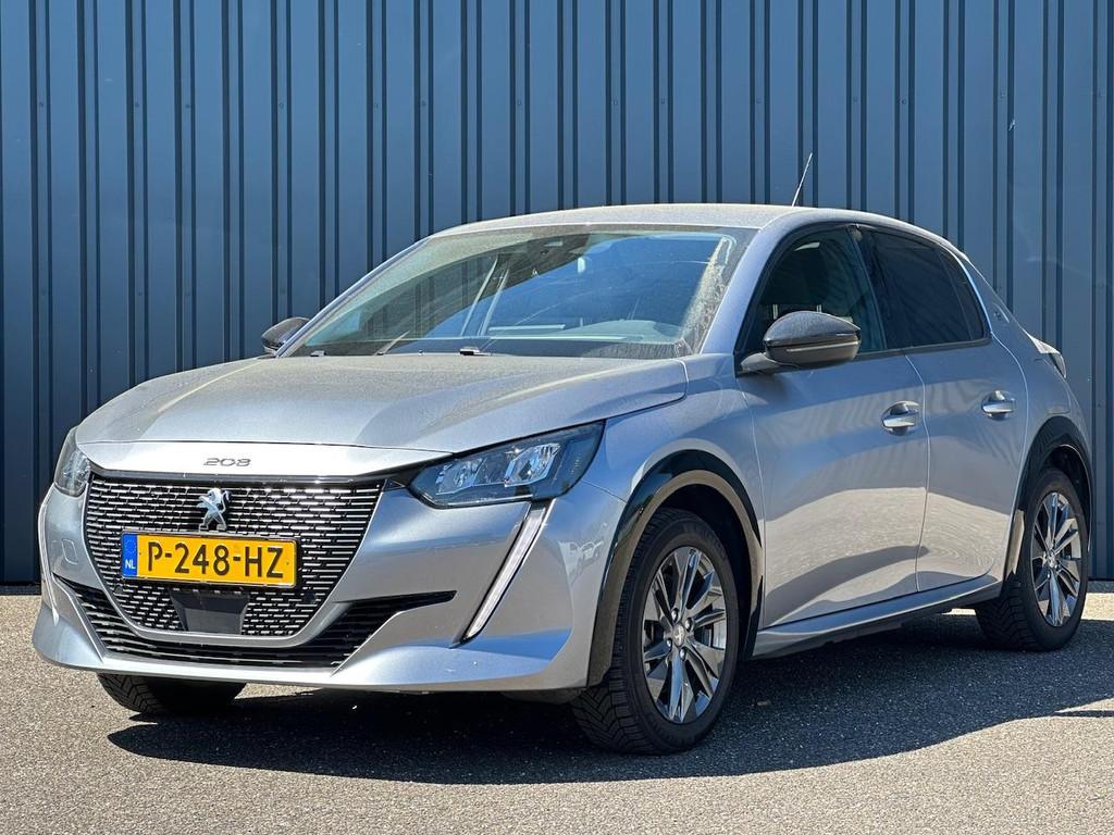 Peugeot e-208 EV Allure Pack 50 kWh | Navigatie | Camera | A, Auto's, Automaat, 136 pk, Gebruikt, Parkeersensor