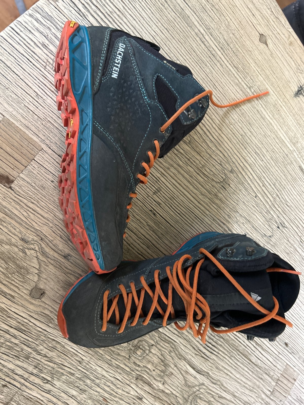 Dachstein Bergschoenen Maat 41 (valt als 40), Ophalen of Verzenden, Zo goed als nieuw, Schoenen