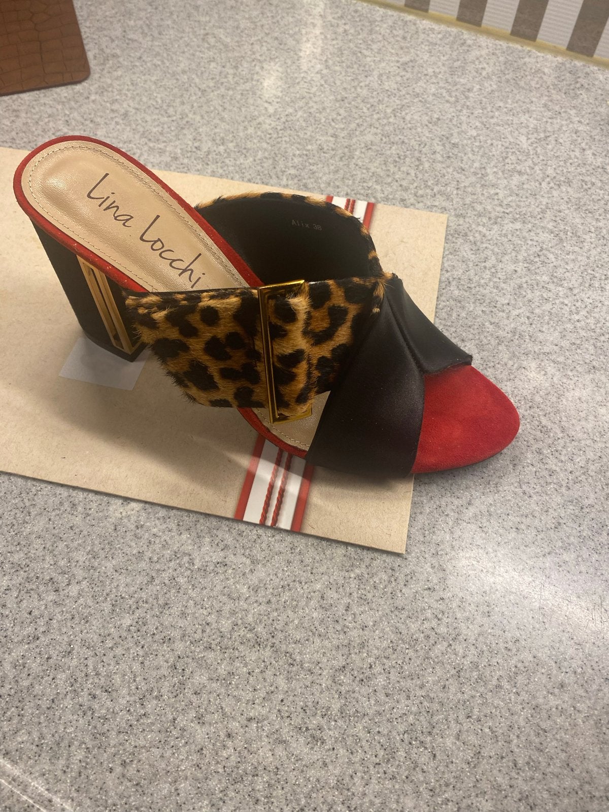 Lina Locchi Leopard Print Sandalen Maat 38, Kleding | Dames, Schoenen, Ophalen of Verzenden, Nieuw, Zwart, Sandalen of Muiltjes