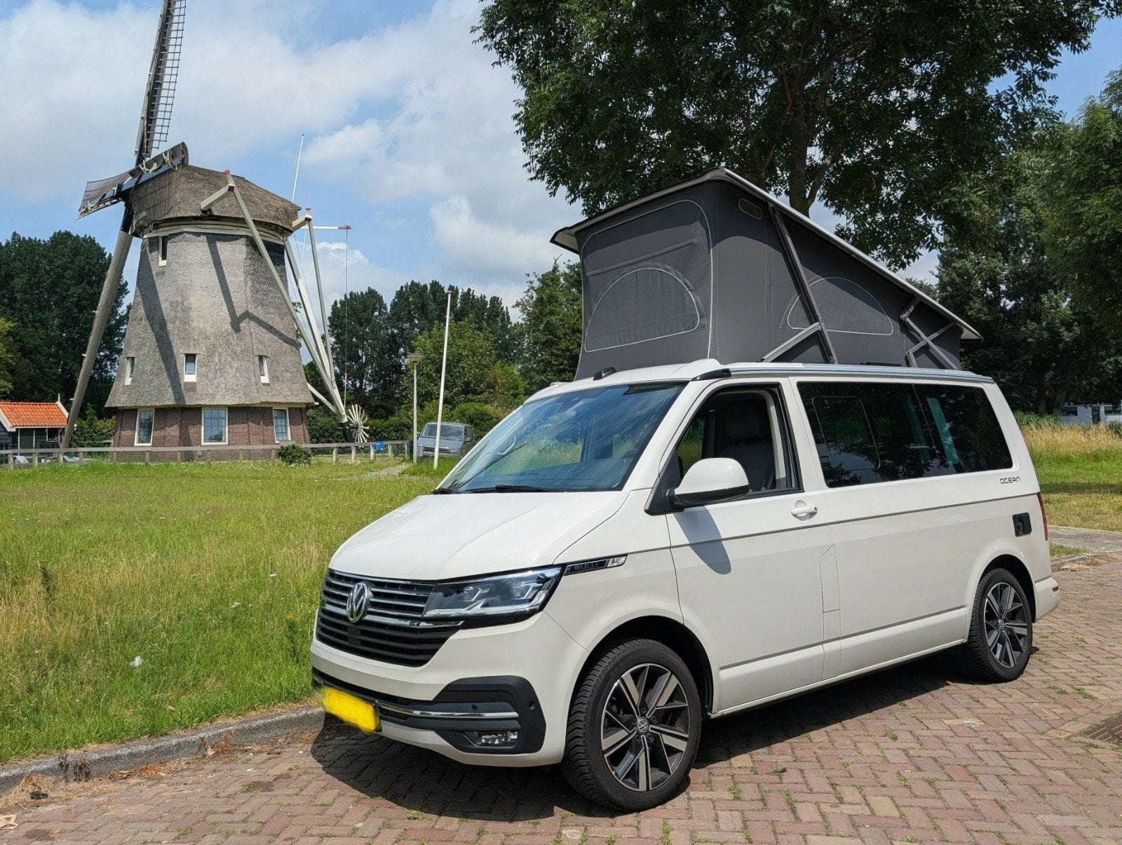 Volkswagen California Ocean T6.1 4Motion 199PK Alcantara, Caravans en Kamperen, Campers, Automaat, Buscamper of Camperbus, Volkswagen