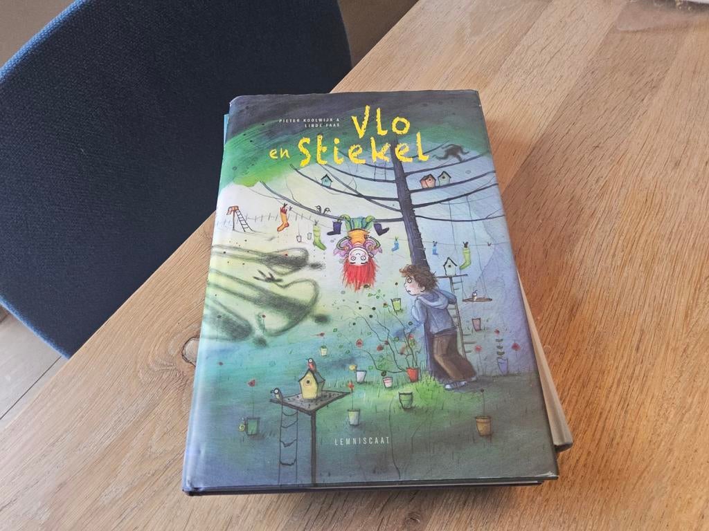 Vlo en Stiekel - Kinderboek van de Lage Landen, Fictie algemeen, Ophalen of Verzenden, Zo goed als nieuw, Linde Faas
