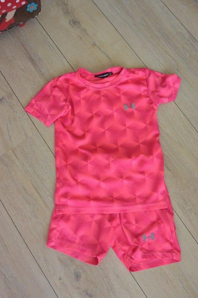 Roze sportsetje - maat 116, Kinderen en Baby's, Kinderkleding | Maat 116, Ophalen of Verzenden, Gebruikt, Meisje, Sport- of Zwemkleding