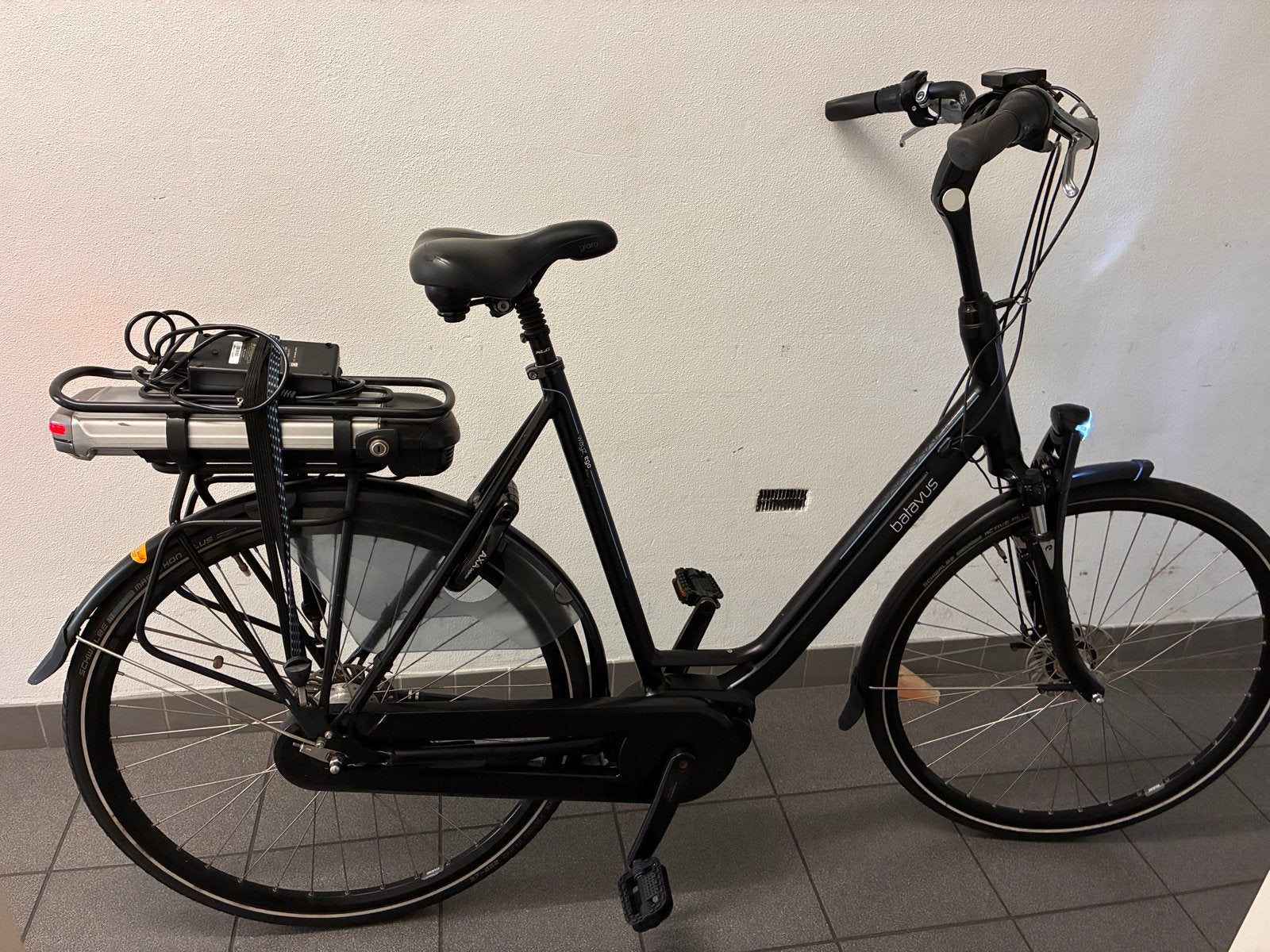 Batavus Wayz E-bike Damesfiets 61cm, 400Wh, Middenmotor, Fietsen en Brommers, Elektrische fietsen, Gebruikt, Batavus, Ophalen of Verzenden