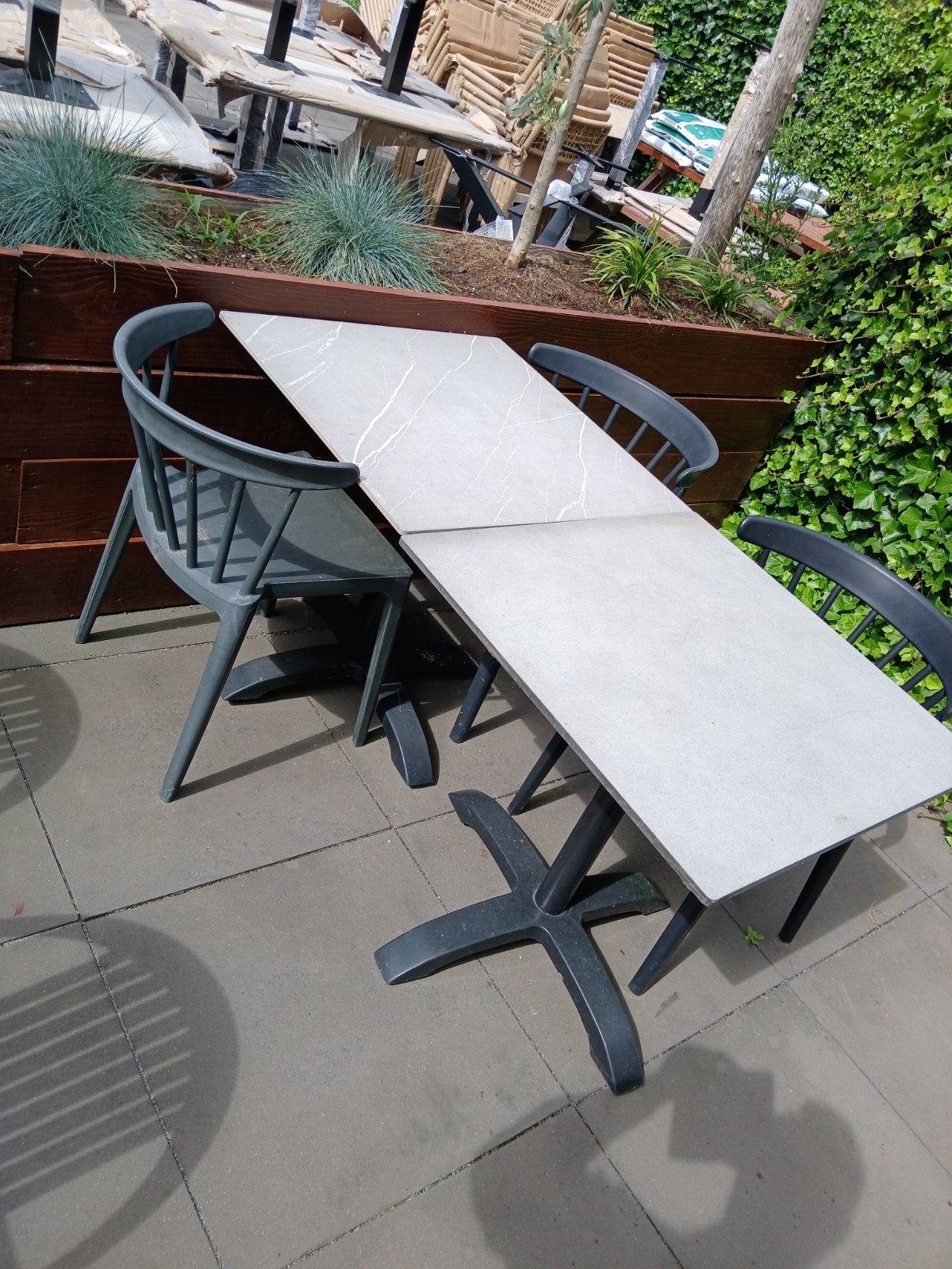 Cafe bistro restaurant cafe terras, 24 stoelen met 18 tafels, Ophalen, Kunststof, Gebruikt, Satelliet