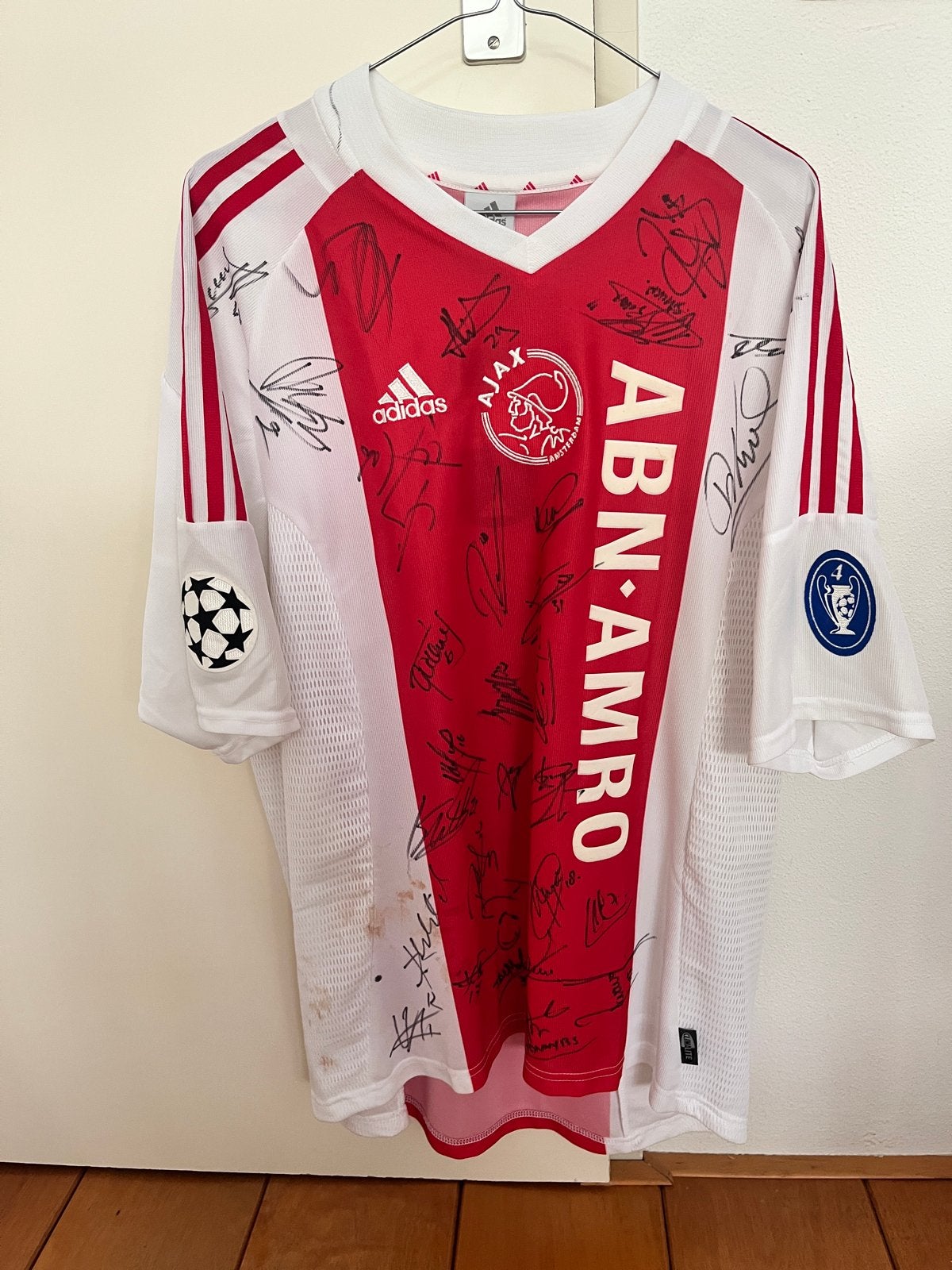 Gesigneerd Ajax shirt selectie 2003/2004, Verzamelen, Sportartikelen en Voetbal, Ophalen of Verzenden, Gebruikt, Ajax, Shirt
