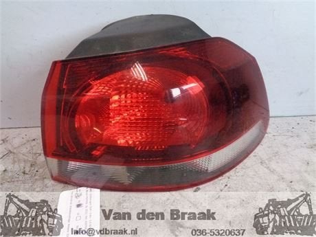VW Golf Hatchback 2008-2012 Achterlicht rechts buitenzijde, Gebruikt, -, Volkswagen, Herkomst onderdeel bekend