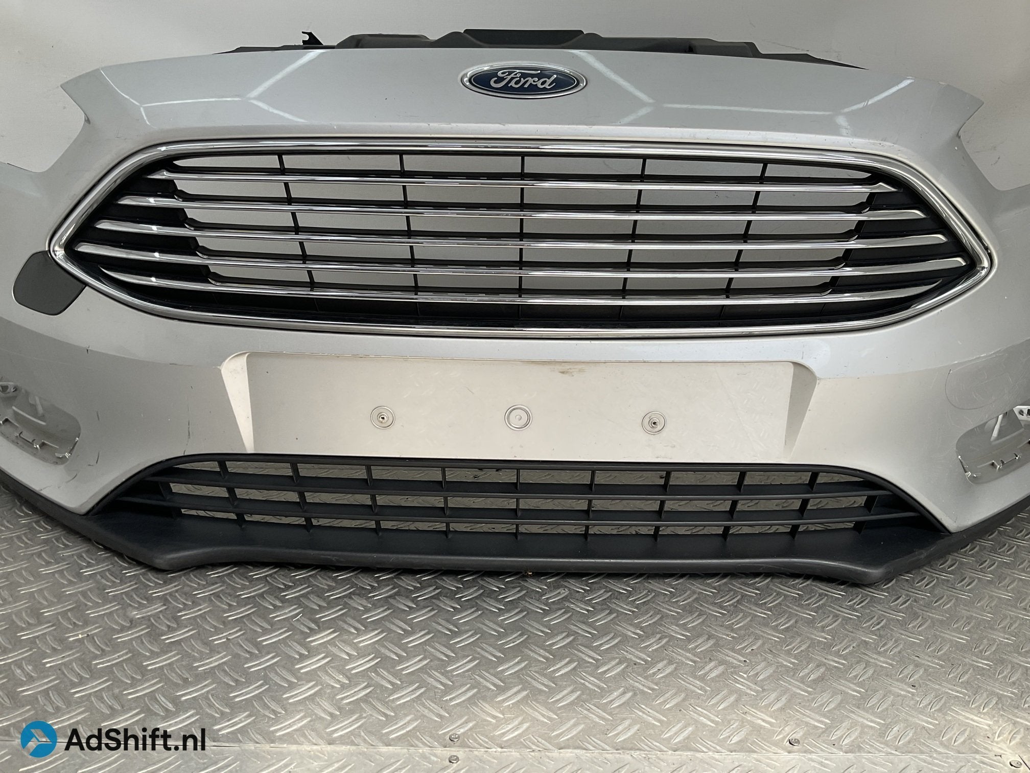 Bumper Ford Focus MK3 Facelift 14-18 F1EB-17757-A Voorbumper, Bumper