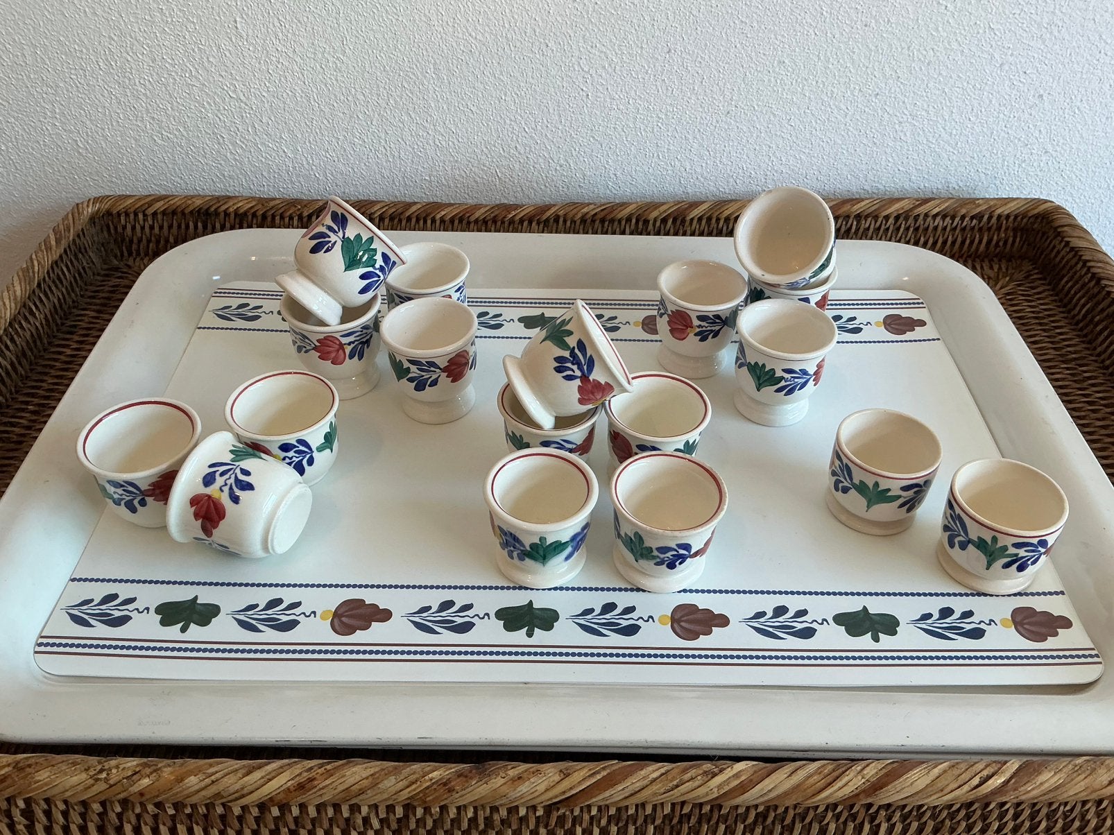 Opruiming Boerenbont Petrus Regout Maastricht ( Eierdopje), Antiek en Kunst, Antiek | Servies los, Ophalen of Verzenden