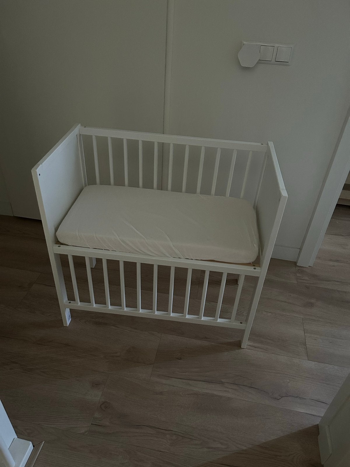 Wiegje met matras - Wit houten babywieg, Ophalen, Gebruikt, Wieg